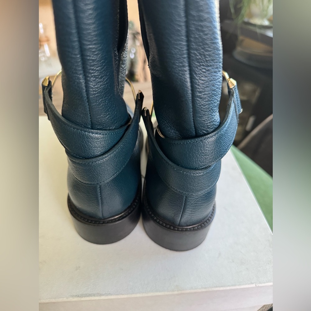 BALENCIAGA boots. Size 39.